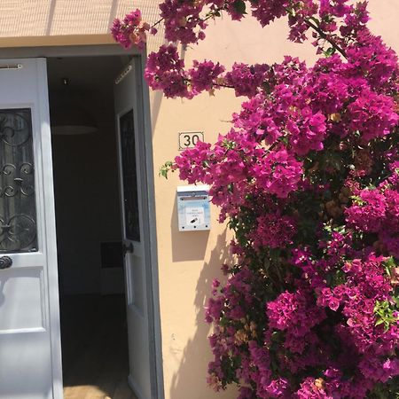 Appartement Central Des Terres Chaudes Proche Bord De Mer Menton Exterior photo