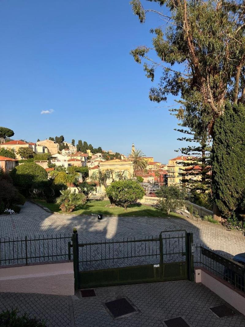 Appartement Central Des Terres Chaudes Proche Bord De Mer Menton Exterior photo